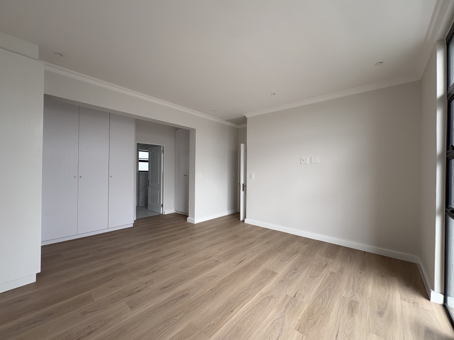 4 Bedroom Property for Sale in Sandown Western Cape